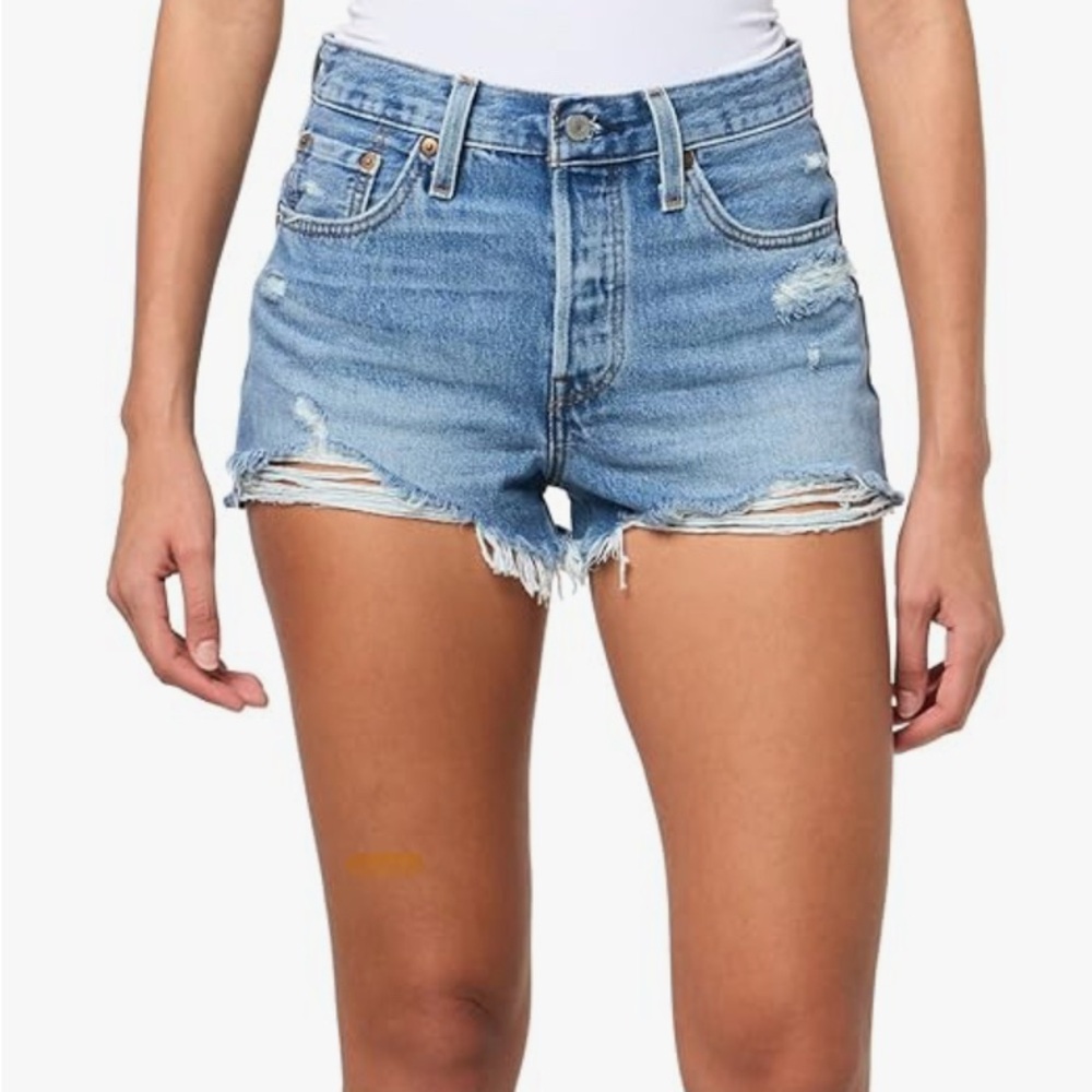 NWT Womens Original 501 LEVIS Shorts.